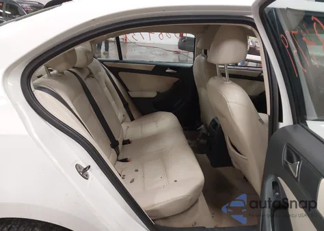 2011 Volkswagen Jetta 2.5L Se from USA, damaged, VIN 3VWDZ7AJ8BM391662